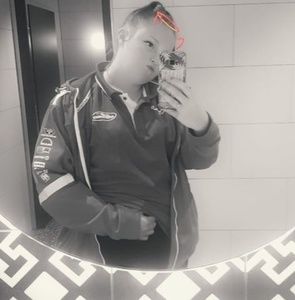 Meet your Posher, Bella